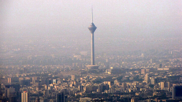 ازن همچنان در هوای تهران جولان می دهد