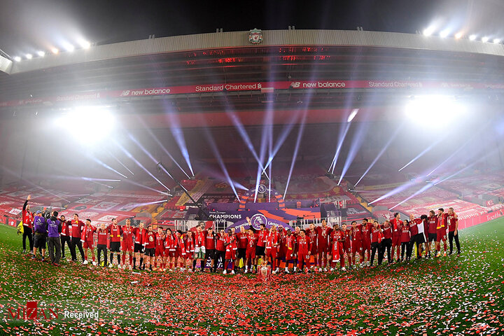 جشن قهرمانی لیورپول پس از سی سال در لیگ برتر انگلیس/تصاویر