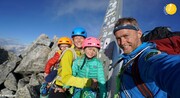 صعود دو کودک به قله‌ سه هزار متری پیز بادیل/تصاویر