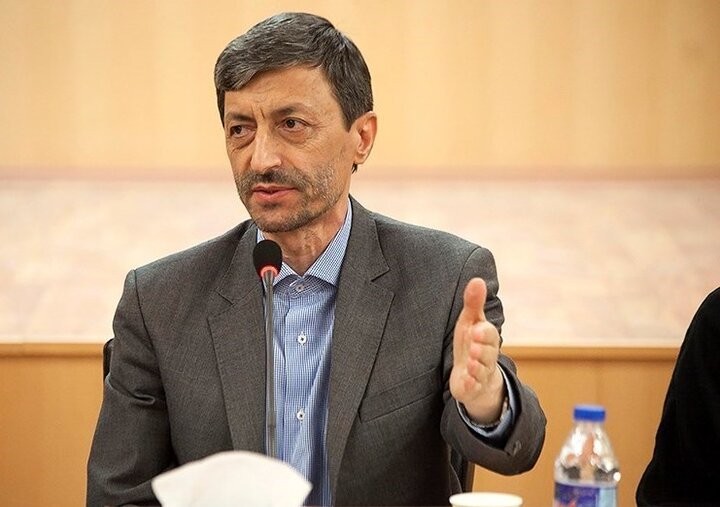 رئیس بنیاد مستضعفان: احمدی نژاد در یک ملک بنیاد مستضعفان در ولنجک مستقر است 