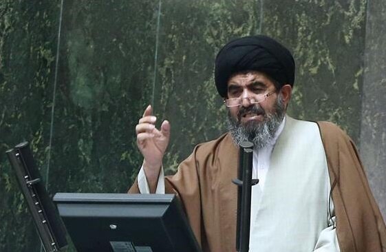 موسوی لارگانی: مجلس باید تکلیفش را با دولت مشخص کند