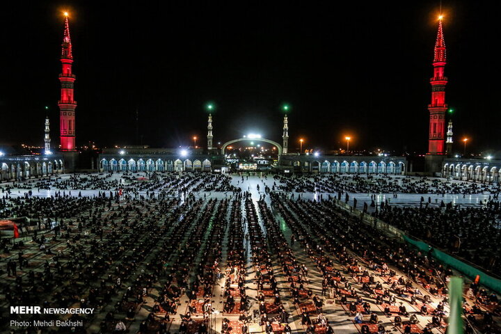 مراسم عزاداری شب چهارم ماه محرم در مسجد مقدس جمکران/تصاویر
