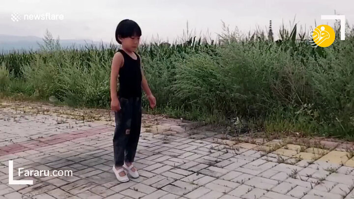 مهارت باورنکردنی دختربچه چینی در پشتک زدن + فیلم