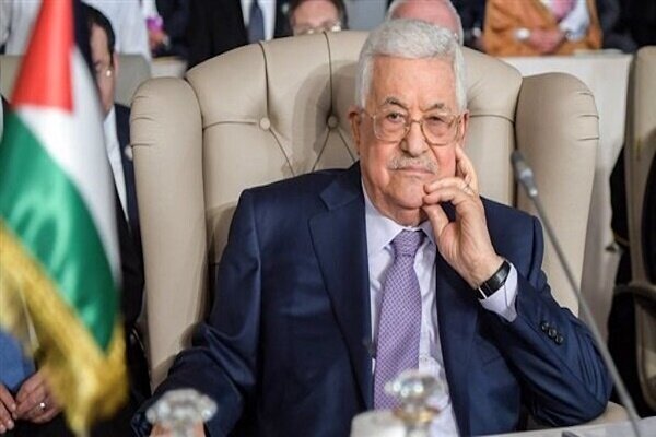  اسرائیل‌ در فکر تعیین دحلان به جای محمود عباس