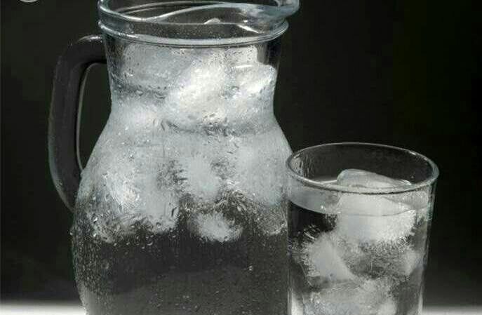 بلاهایی که با نوشیدن آب سرد به سرتان می‌آید