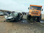 تصادف وحشتناک کامیون با پژو در اصفهان+عکس
