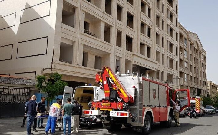 جزئیات آتش سوزی یک برج مسکونی در شیخ بهایی 