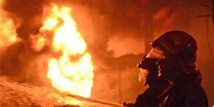 وقوع آتش سوزی در بازار شیخ صفی تبریز