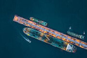 رویترز: صادرات نفت خام ایران به ۱.۵ میلیون بشکه در روز رسیده است