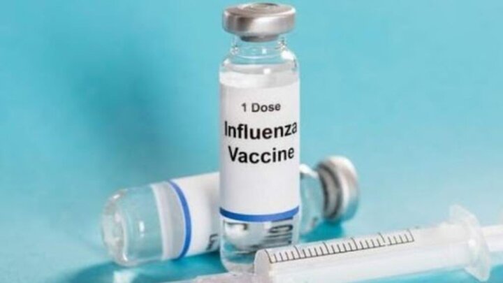 مبتلایان یا افراد مشکوک به کرونا نباید واکسن آنفلوآنزا بزنند