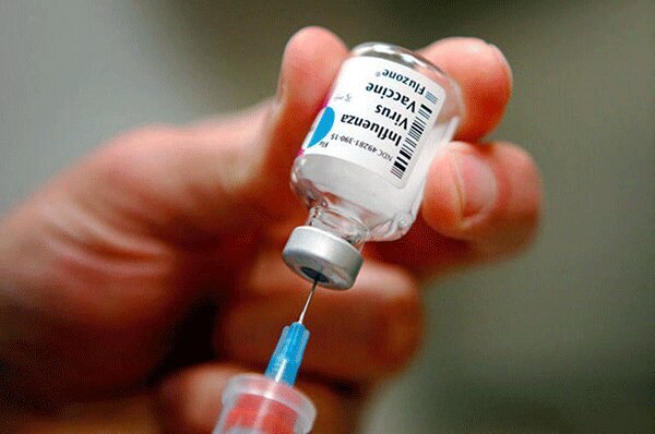 مردم فعلا برای واکسن آنفلوآنزا به داروخانه‌ها مراجعه نکنند