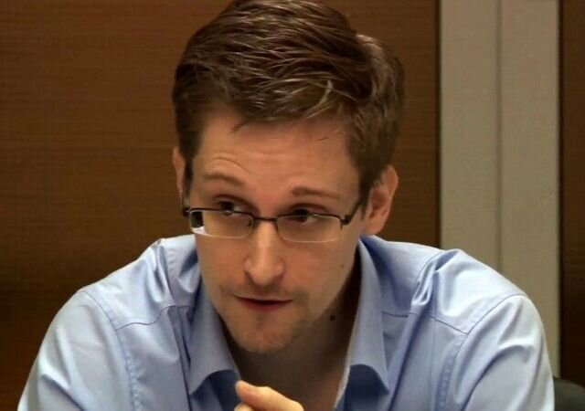  ادوراد اسنودن ۵.۲ میلیون دلار جریمه شد
