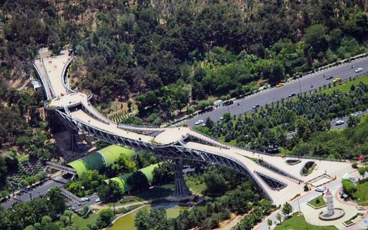 آماری از خودکشی روی پل طبعیت تهران/ چرا آمار خودکشی از روی این پل بالاست؟