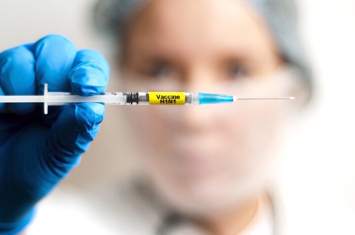 برای ارائه واکسن آنفلوآنزا، مسئول و نورچشمی نداریم