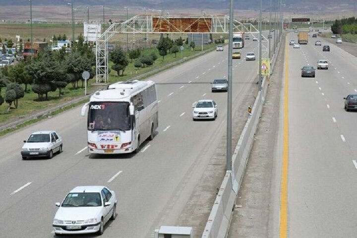  تردد خودروها در استان تهران به نصف رسید