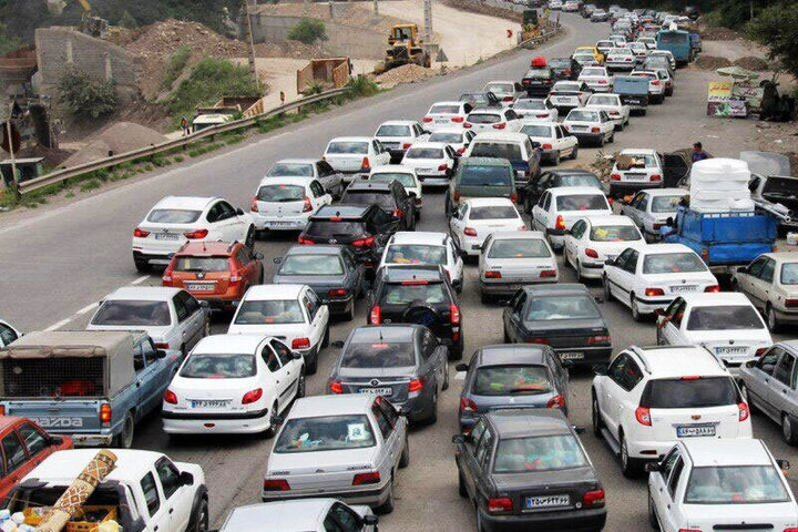 ترافیک پرحجم در خروجی‌های شهر تهران +فیلم