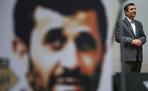 رفتارهای ‌عجیب احمدی‌نژاد در روزهای تنهایی