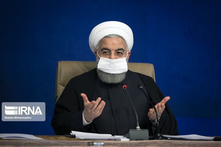 روحانی: هدف اصلی دولت کم کردن فشار بر اقشار کم برخوردار است