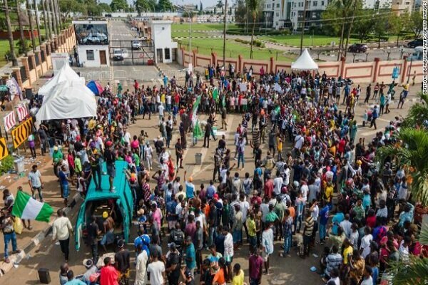 حمله پلیس نیجریه به معترضان