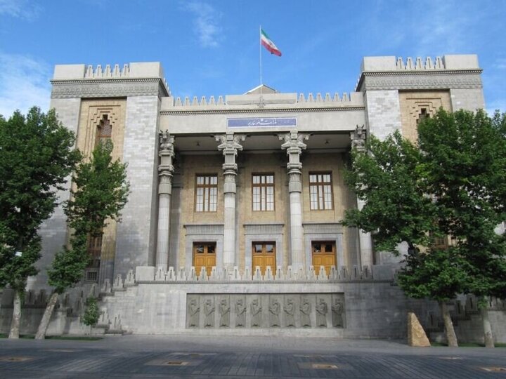 وزارت خارجه ایران: کرونا و همدست بی رحمش در ایران می تازند