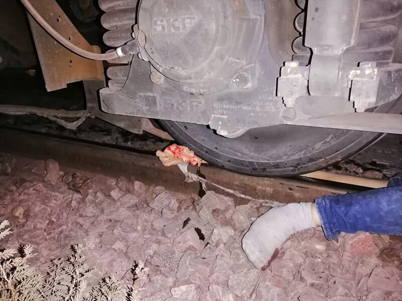 خودکشی زیر قطار مسافربری (4)