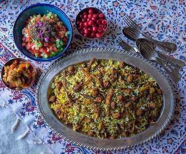 نحوه درست کردن کلم پلو شیرازی با گوشت و مرغ + آموزش