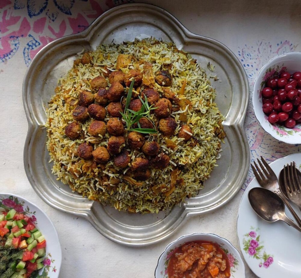 طرز تهیه کلم‌ پلو شیرازی اصل با مرغ یا گوشت قلقلی و ترکیب سبزی+کلم پلو تهرانی