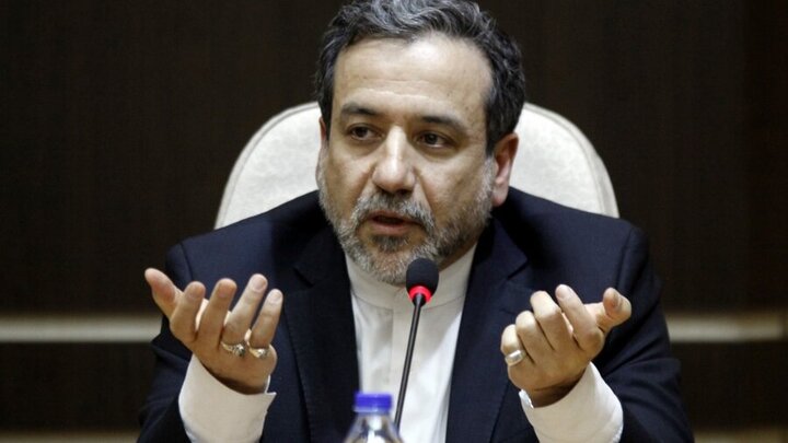 عراقچی ادعای ارسال سلاح از ایران به ارمنستان را تکذیب کرد