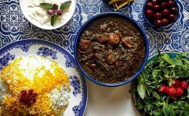 خورشت قرمه سبزی مجلسی و خوشمزه/ طرز تهیه 