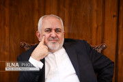 توئیت کنایی ظریف درباره ترامپ و همسایگان‌ ایران!