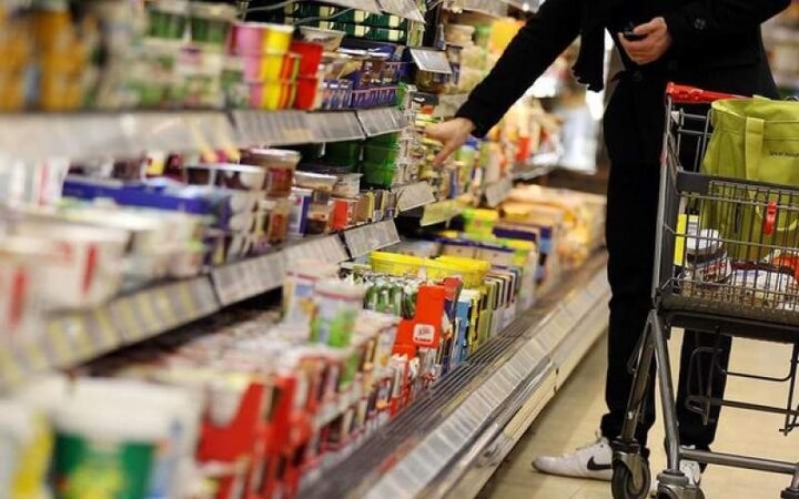تاثیر افت قیمت دلار بر کاهش قیمت مواد غذایی
