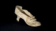 فروش کفش آخرین ملکه فرانسه در حراجی / عکس