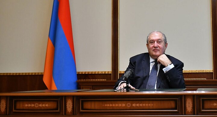 رئیس‌جمهور ارمنستان استعفای دولت را خواستار شد