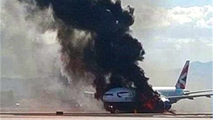 آتش سوزی هواپیمای بویینگ ۷۴۷ در فرودگاه / فیلم