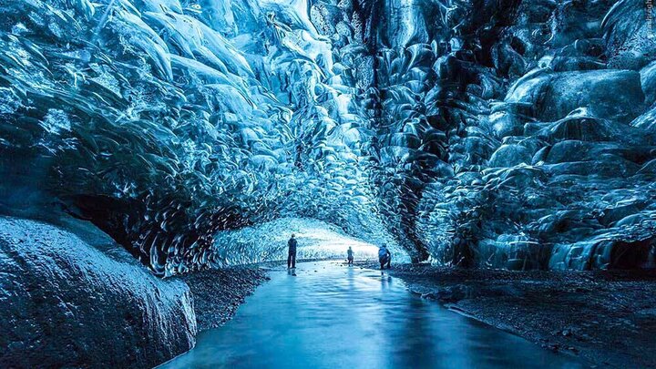 غار یخی عجیب در ایسلند / فیلم