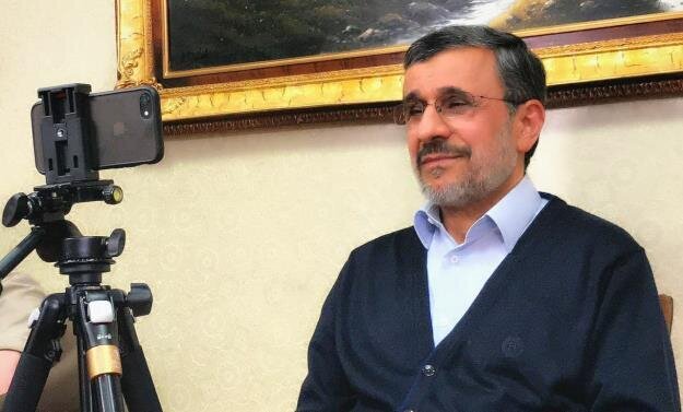 جنجال تازه احمدی‌نژاد؛ یکی از سفرای ایران پول می‌گرفت تا یک نفر را شیعه کند