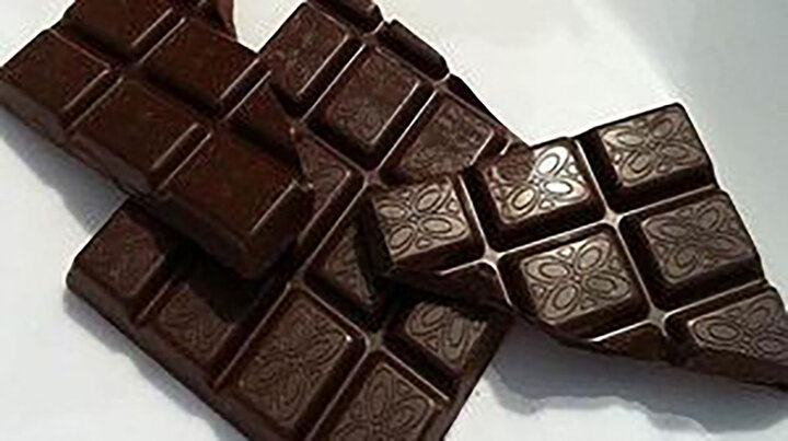 برای مقابله با کرونا شکلات تلخ و انگور بخورید