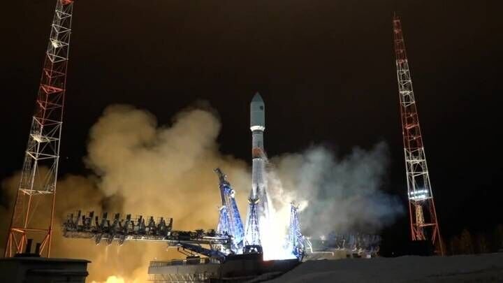 وزرات دفاع روسیه از پرتاب ۲ ماهواره به فضا خبر داد
