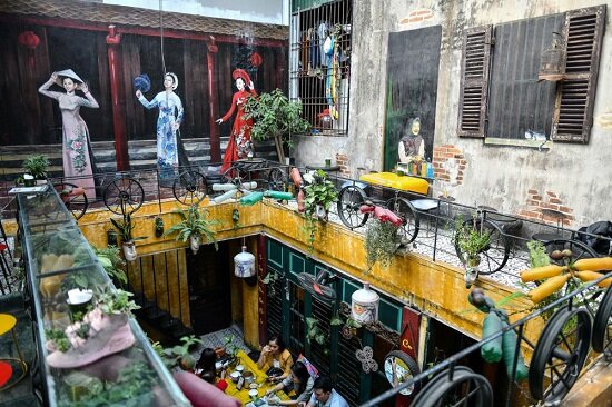 عجیب‌ترین کافه دنیا در ویتنام/تصاویر