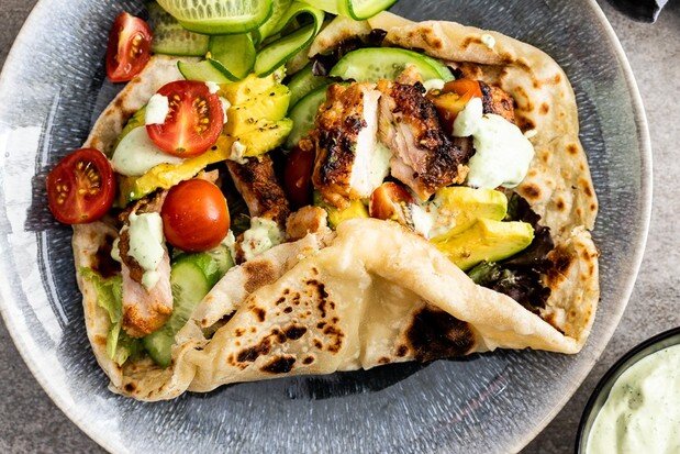 شاورما؛ غذای لذیذ و اصیل لبنانی با سس ماست + طرز تهیه
