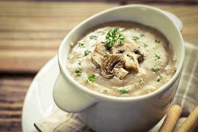 سوپ شیر مجلسی؛ مناسب برای روزهای سرد سال + طرز تهیه 