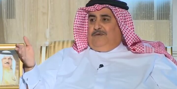 مشاور پادشاه بحرین، قطر را به توطئه چینی متهم کرد