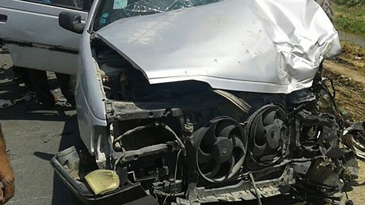 تصادف خونین پژو و کامیون در شیراز / ۳ نفر فوت کردند