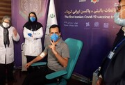 لحظه تزریق واکسن کرونای ایرانی به سومین داوطلب / فیلم
