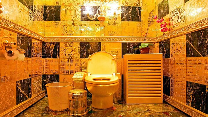 توالت لاکچری با روکش طلا / فیلم