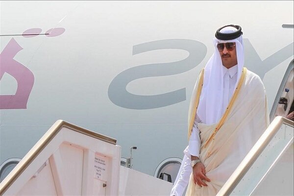 امیر قطر برای شرکت در اجلاس شورای همکاری خلیج فارس وارد عربستان شد