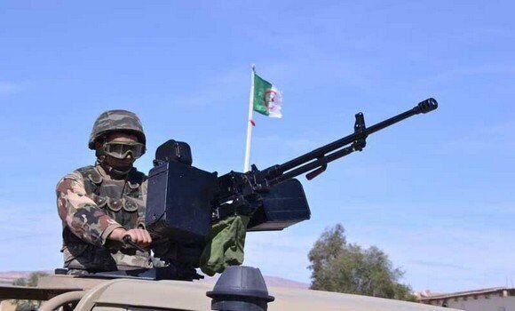 برگزاری رزمایش نظامی ارتش الجزایر در مرز مغرب