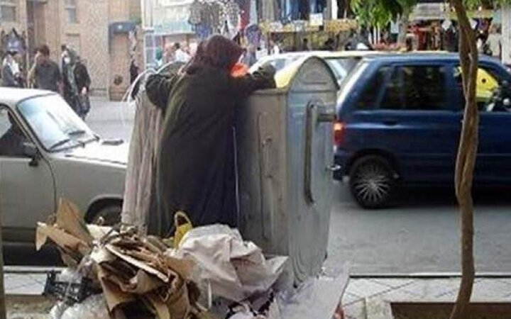 مادر سنگدل تهرانی نوزاد خود را در سطل آشغال خیابان ستارخان انداخت / عکس مادر و فرزند
