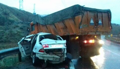 تصادف وحشتناک ۳ خودرو در جاده کرمانشاه-کامیاران/ آمار کشته‌شدگان اعلام شد