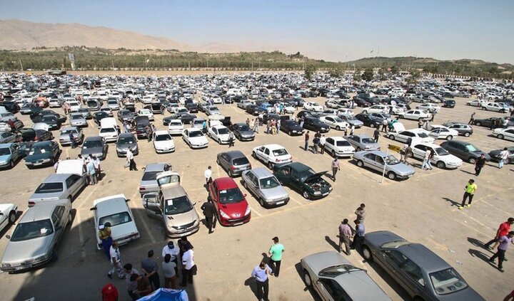 قیمت روز انواع خودرو در بازار/  هیوندای النترا ۳۰ میلیون ارزان شد